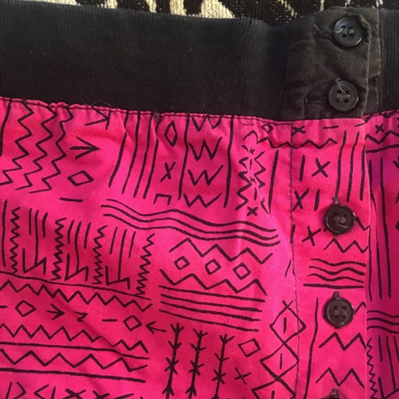 VINTAGE 80s pattern button up shorts - Picture 3 of 5